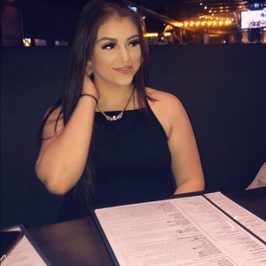 Meet your Posher, Jazmin